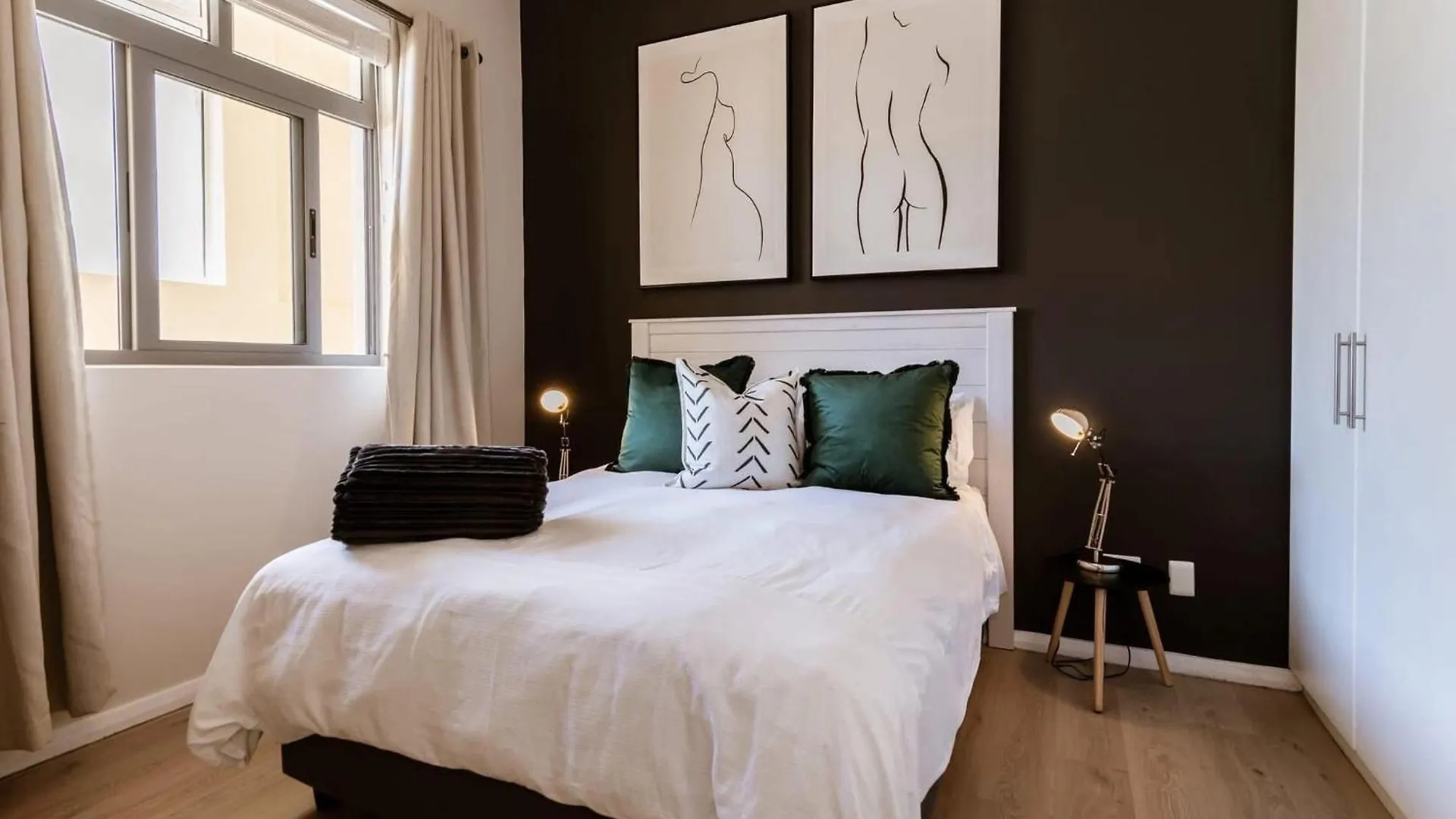 'Just Beachy' Muizenberg Beach Apartment South Africa